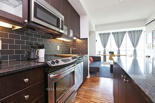 1171 Queen St W, unit 313 for rent