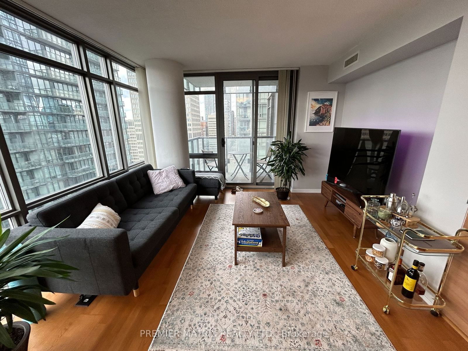 38 Grenville St, unit 1902 for sale