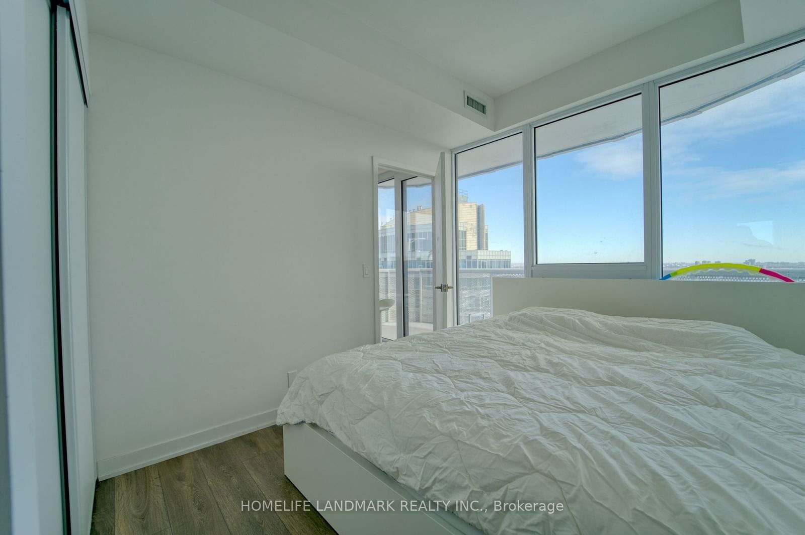 15 HOLMES Ave, unit 2808 for sale