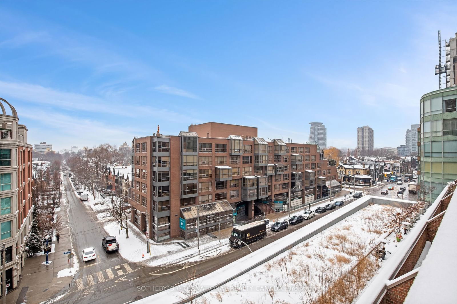 55A Avenue Rd, unit 408 for sale