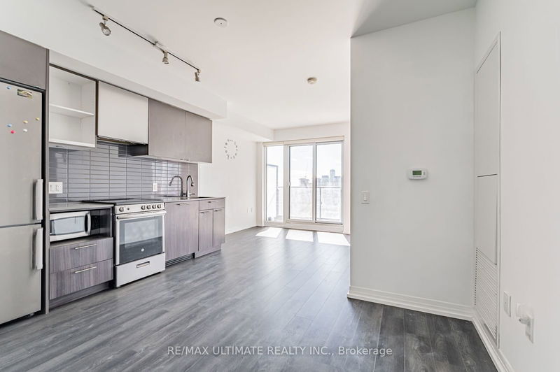 251 Jarvis St, unit 1620 for rent