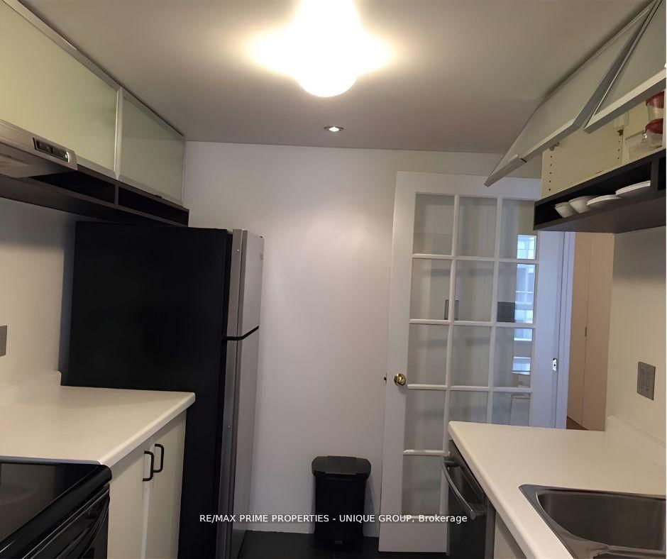 44 Gerrard St W, unit 1701 for rent