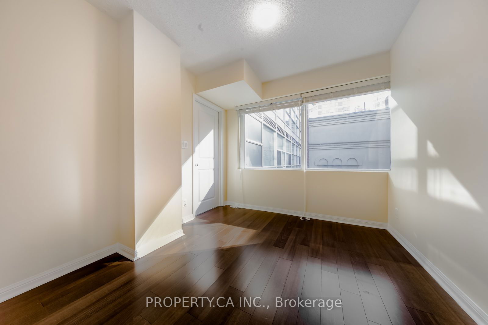 11 St Joseph St, unit 317 for rent