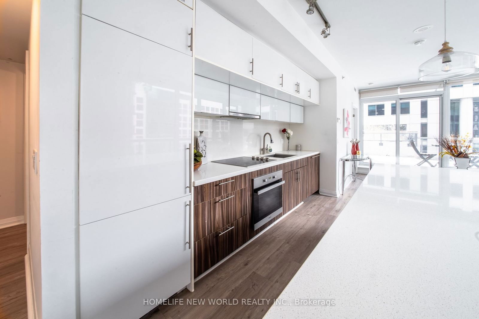 8 Mercer St, unit 605 for sale