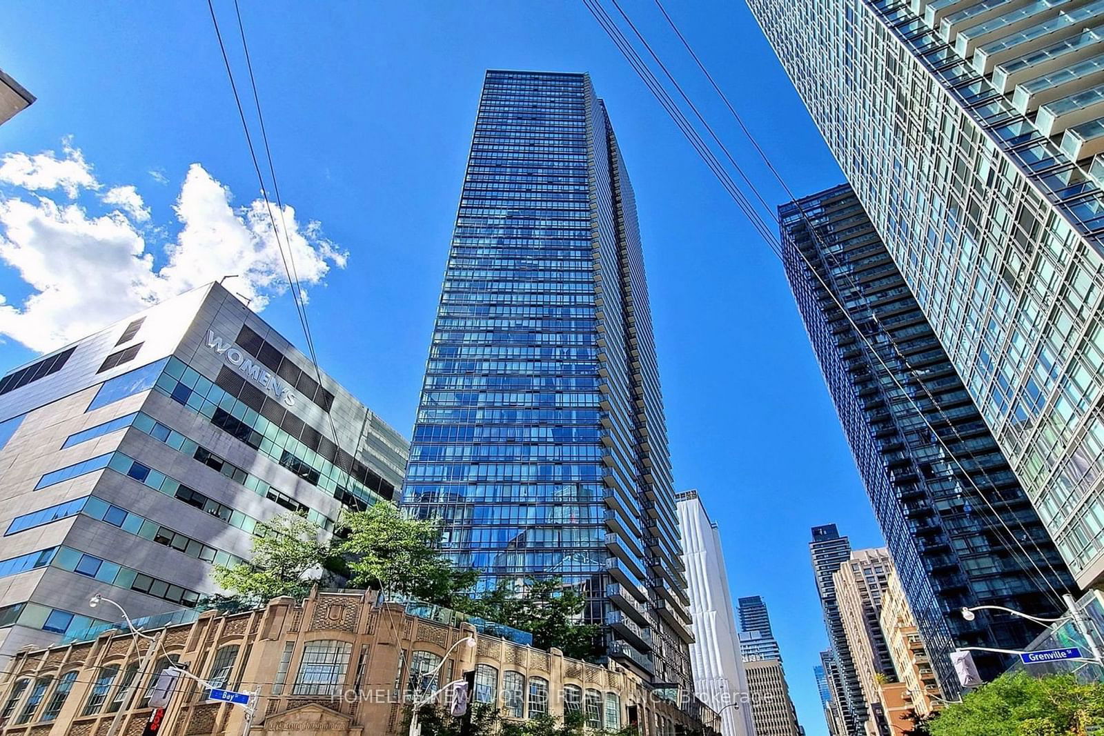 832 BAY St, unit 2704 for sale