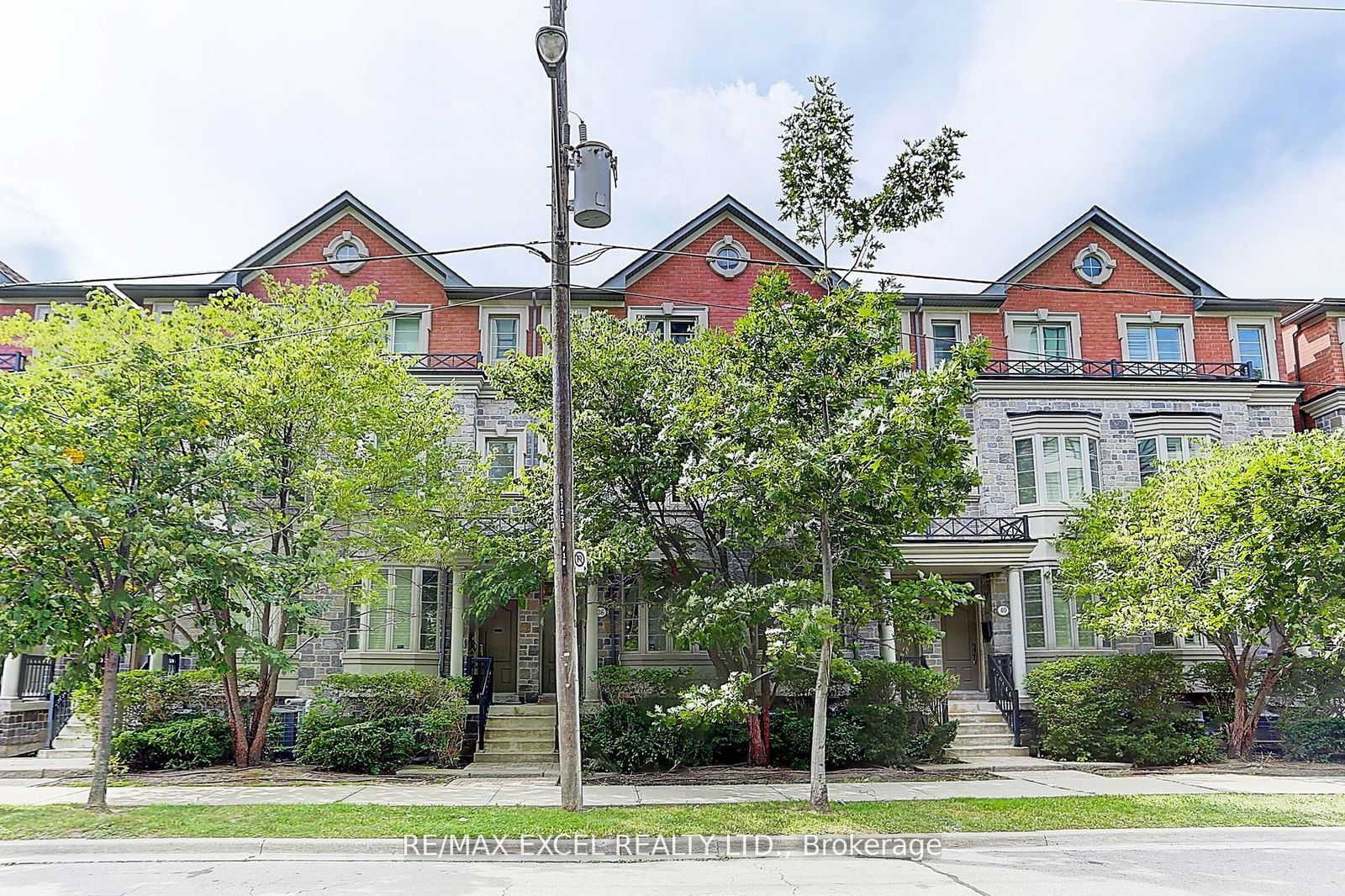 Clairtrell Road Townhomes, North York, Toronto