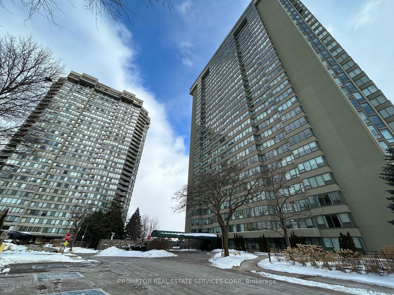 55 Skymark Dr, unit 2202 for rent