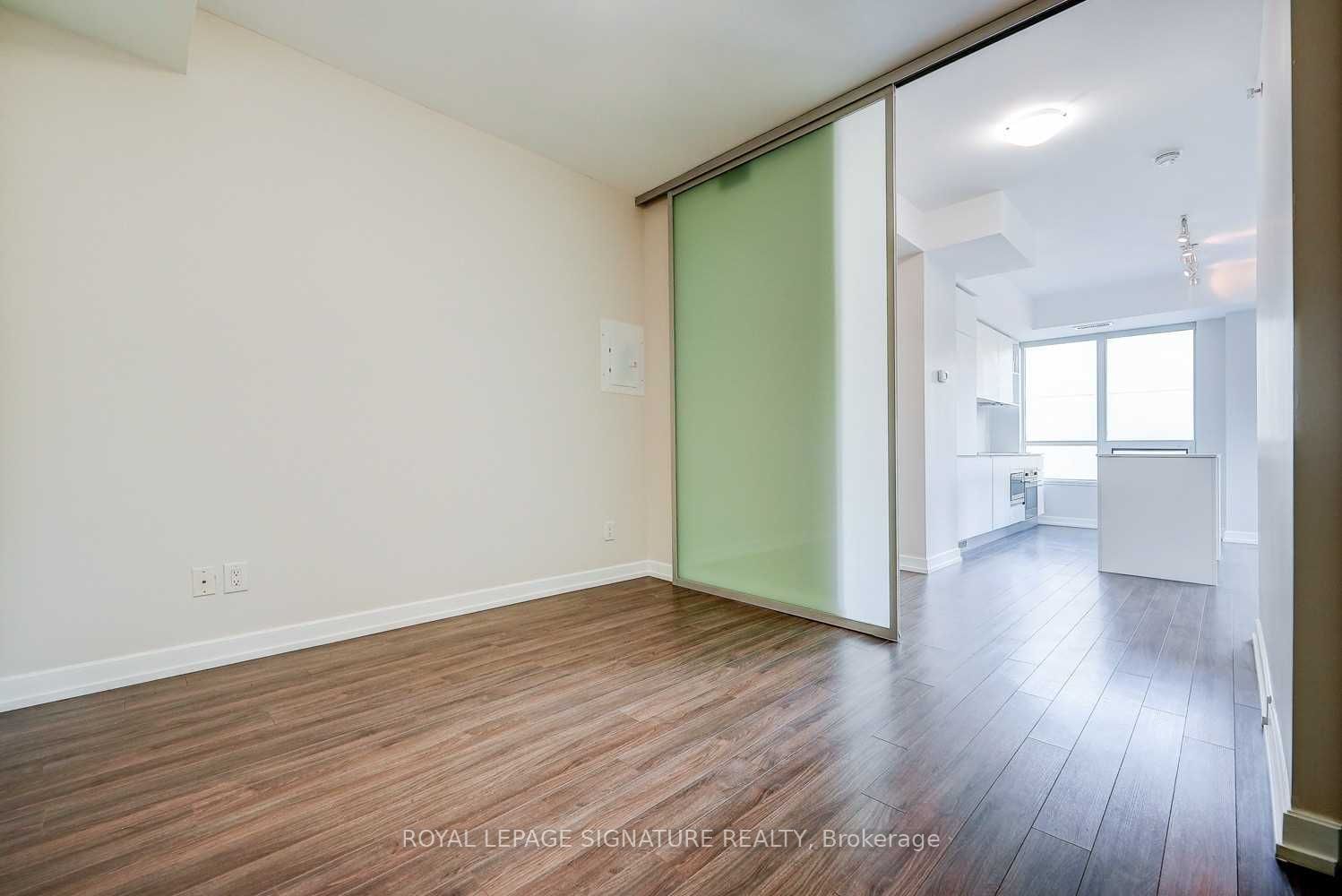 377 Madison Ave, unit 319 for rent