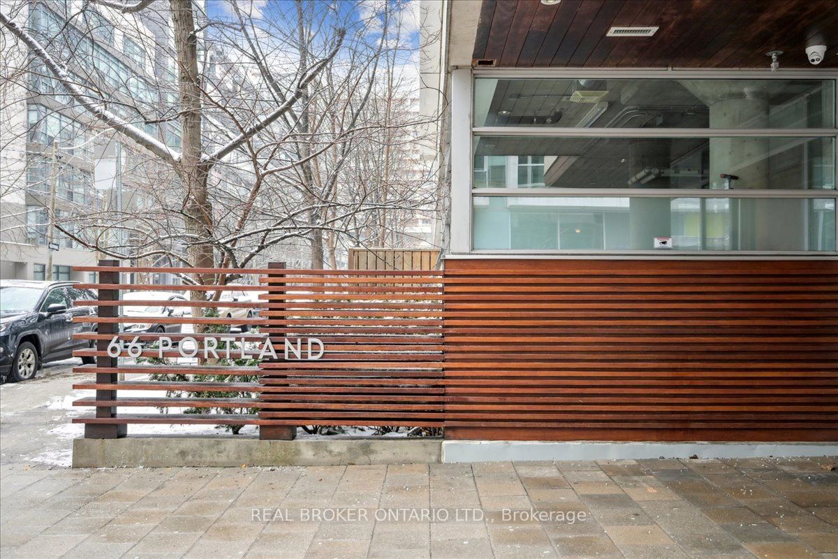 66 Portland St, unit 211 for sale