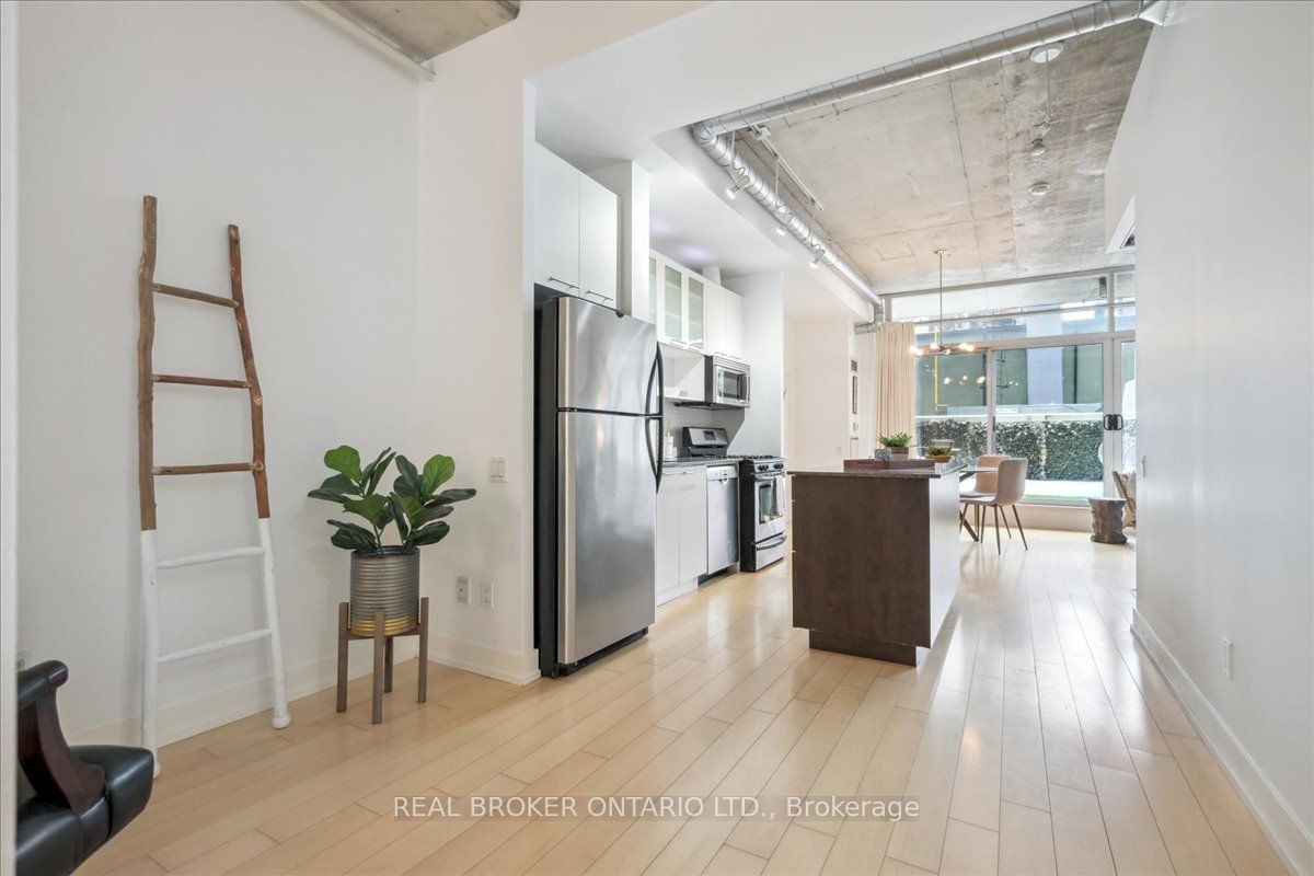 66 Portland St, unit 211 for sale