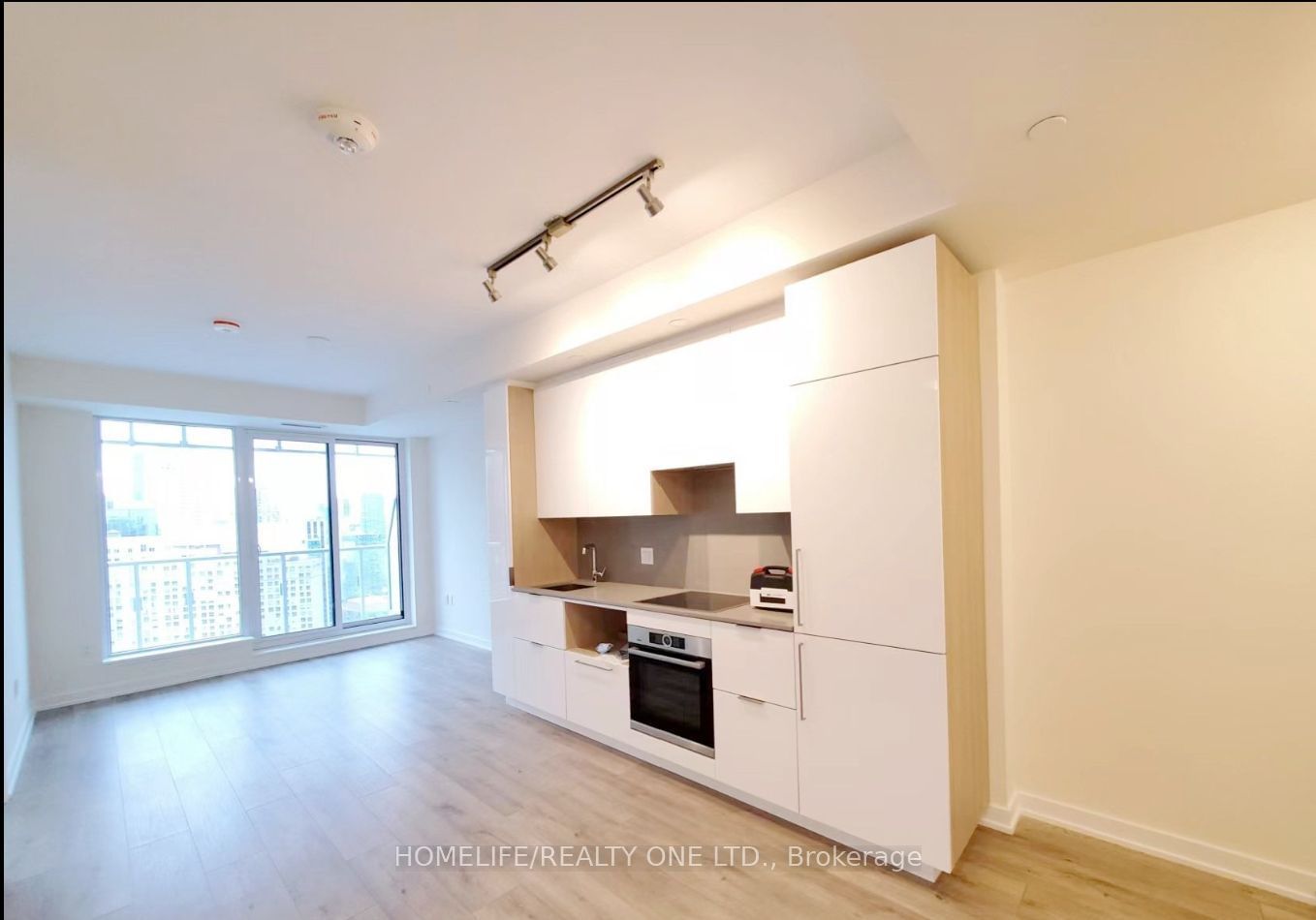 28 Freeland St, unit 3206 for rent