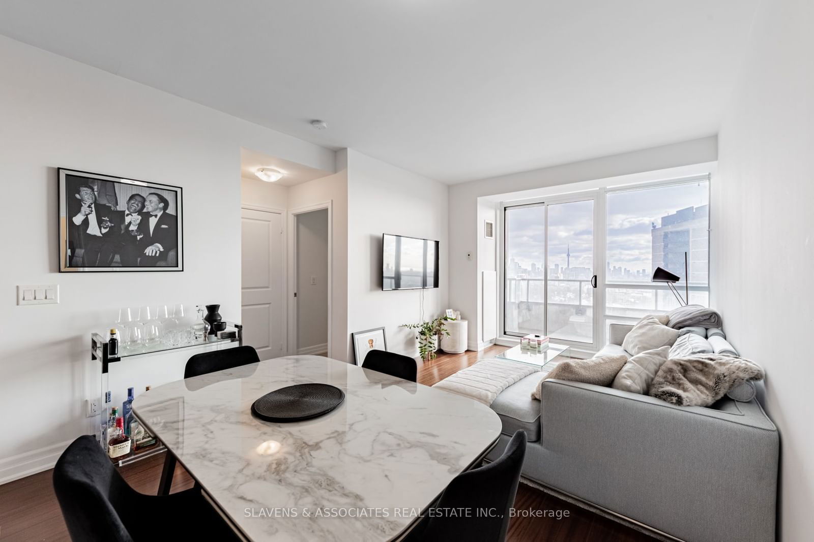 500 St Clair Ave W, unit 1607 for sale