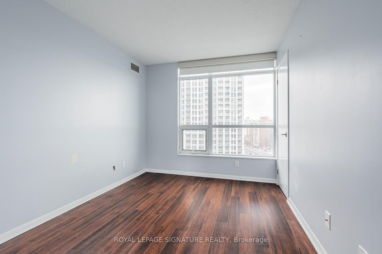 215 Fort York Blvd, unit 1104 for rent