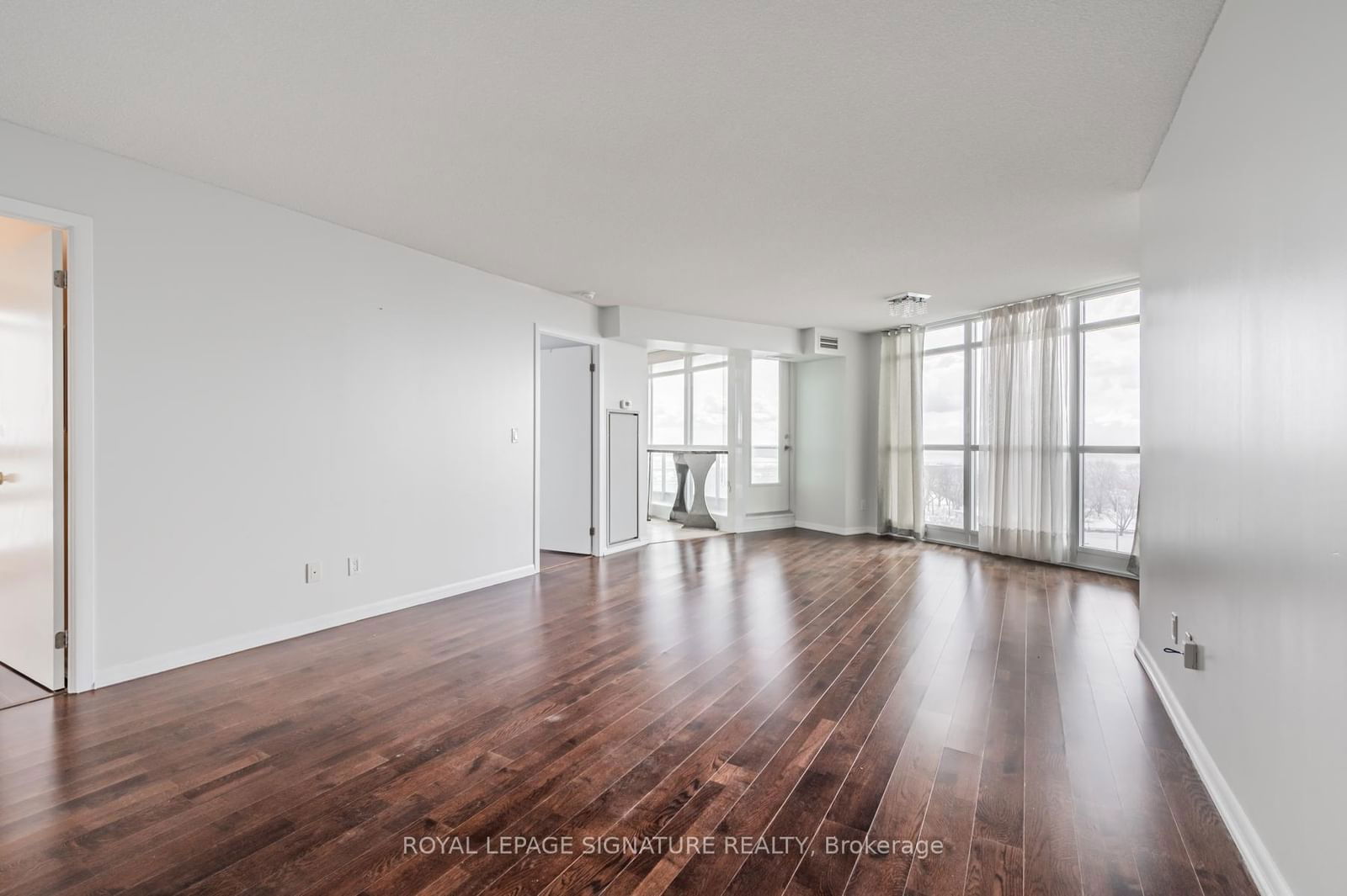 215 Fort York Blvd, unit 1104 for rent