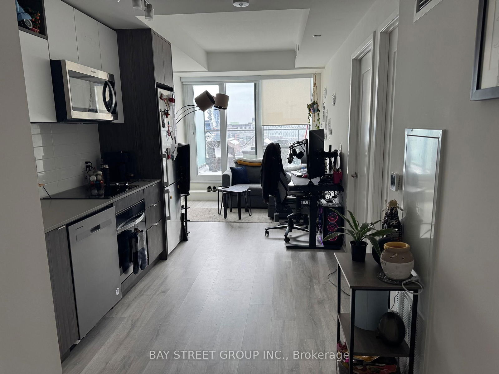 70 Princess St, unit 905 for rent