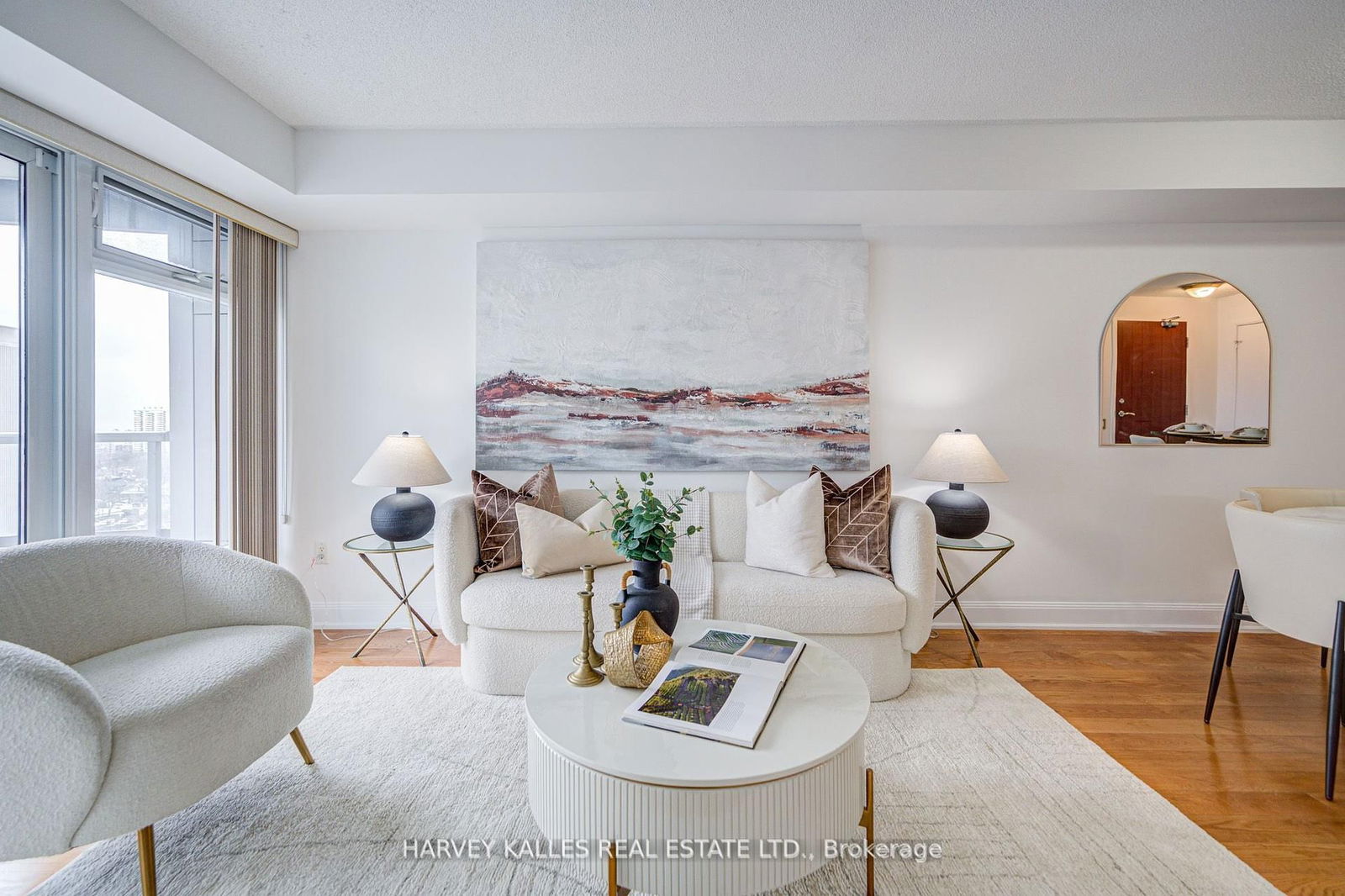 2181 Yonge St, unit 1612 for sale