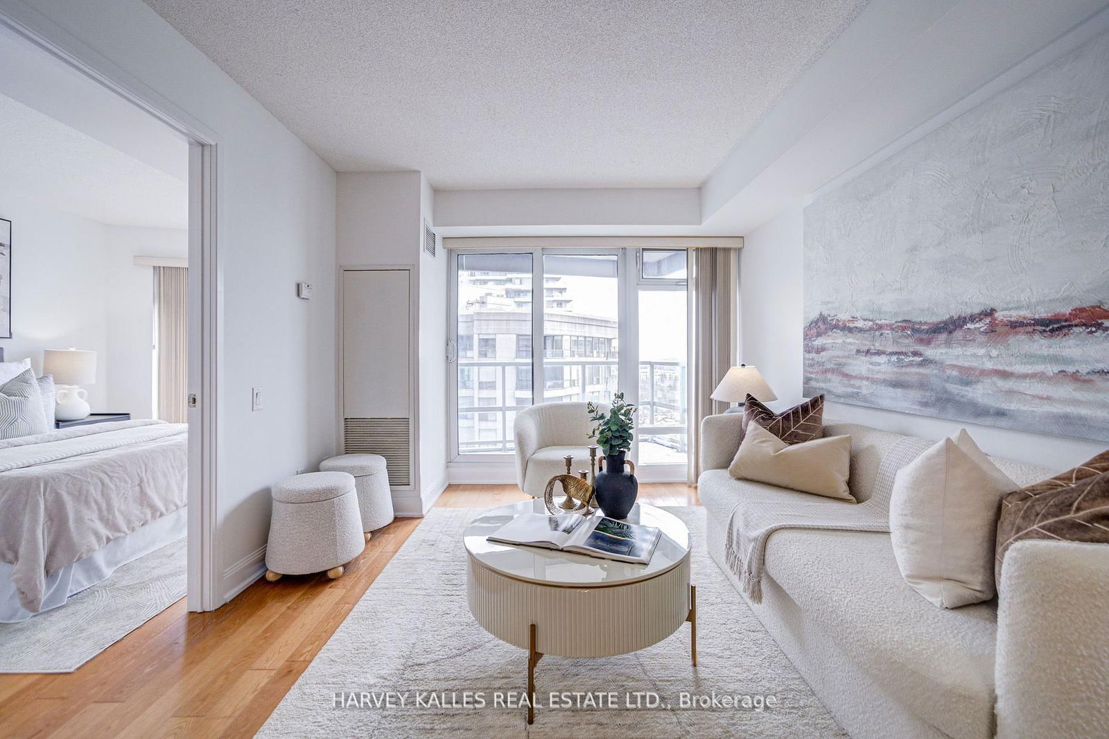 2181 Yonge St, unit 1612 for sale