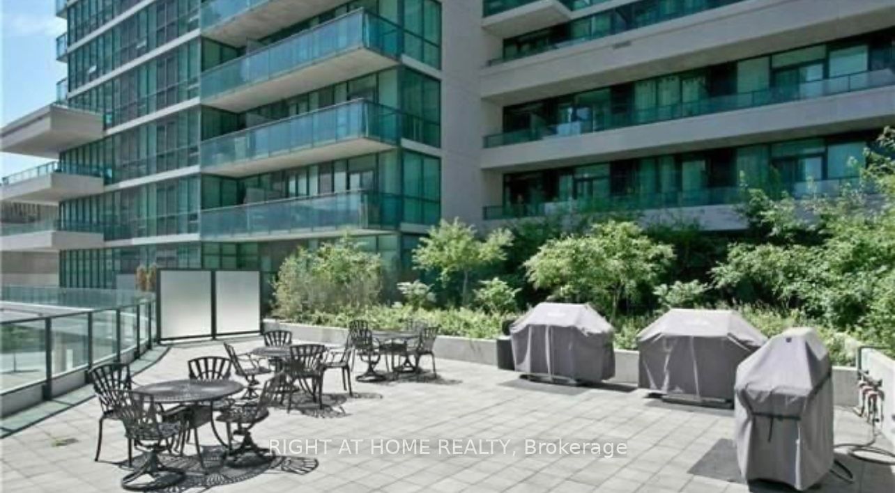 18 Harbour St, unit 2601 for rent