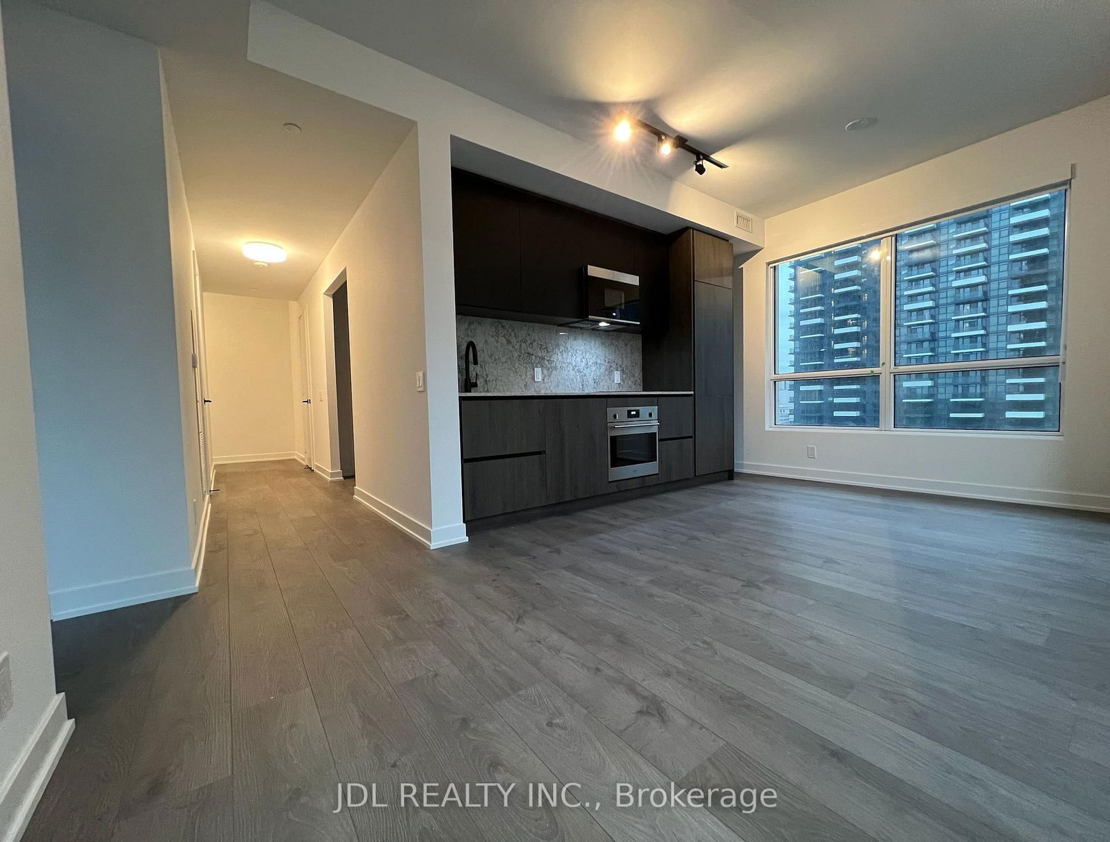 108 Peter St, unit 2306 for rent