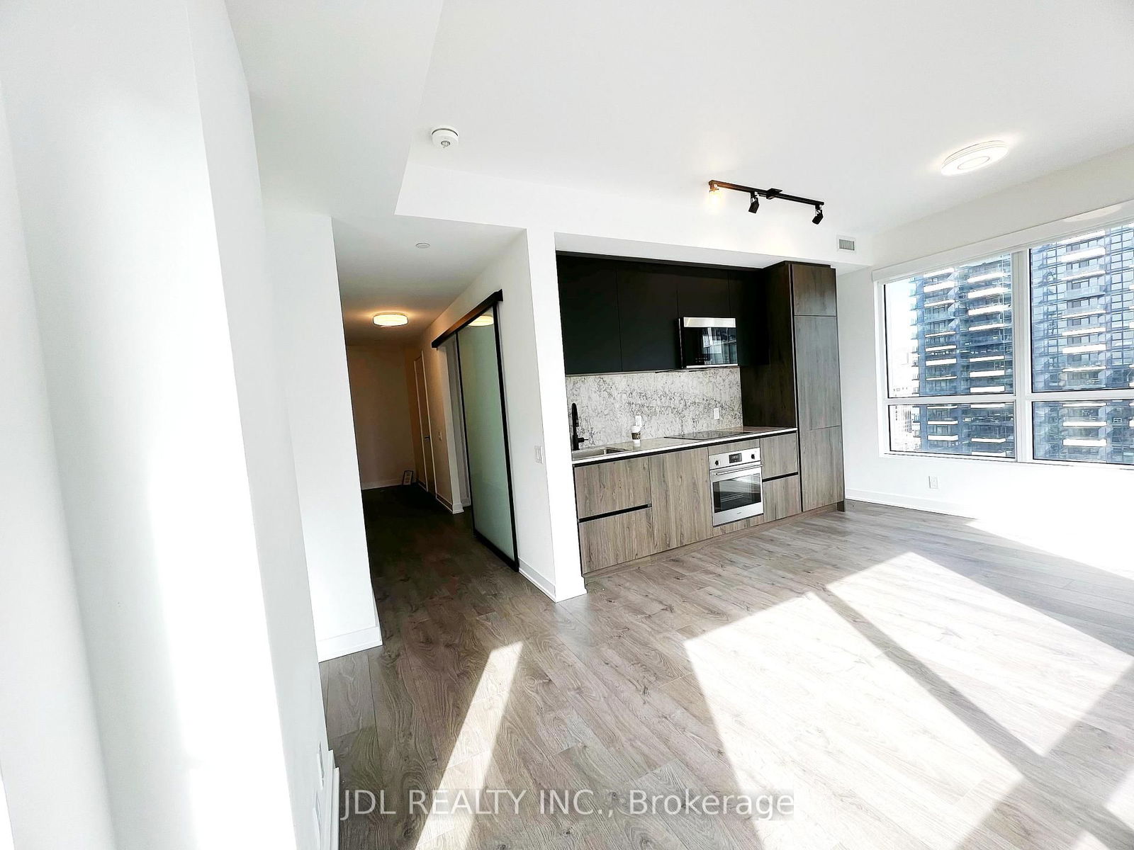 108 Peter St, unit 2306 for rent