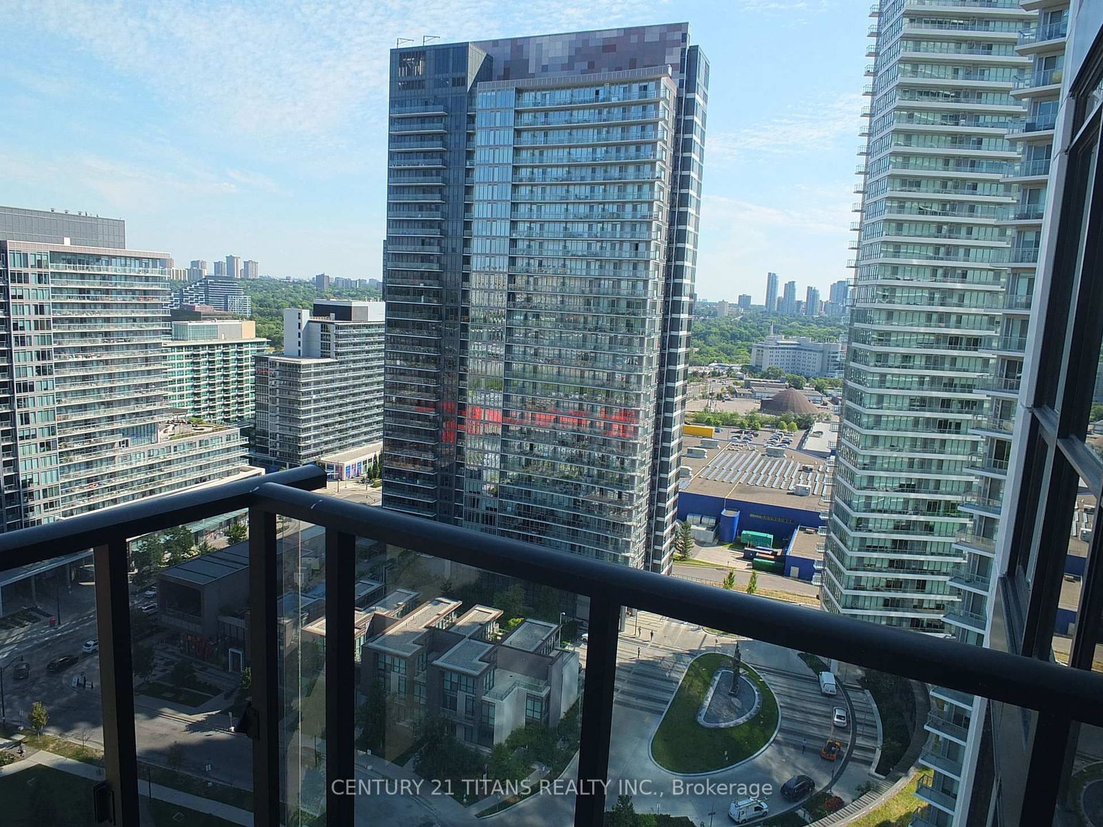 95 Mcmahon Dr, unit 2111 for rent