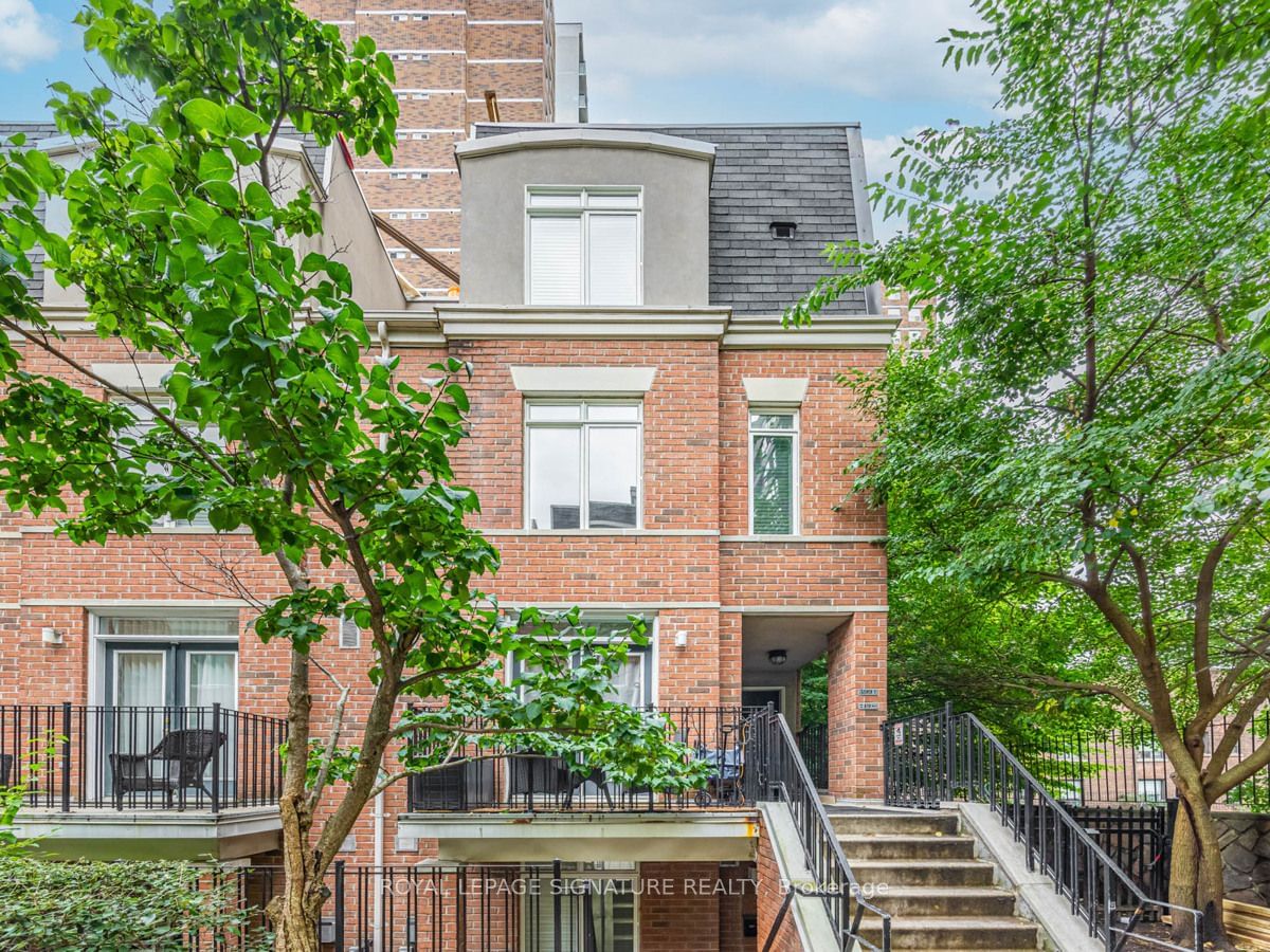 The Central Townhouses, Downtown, Toronto