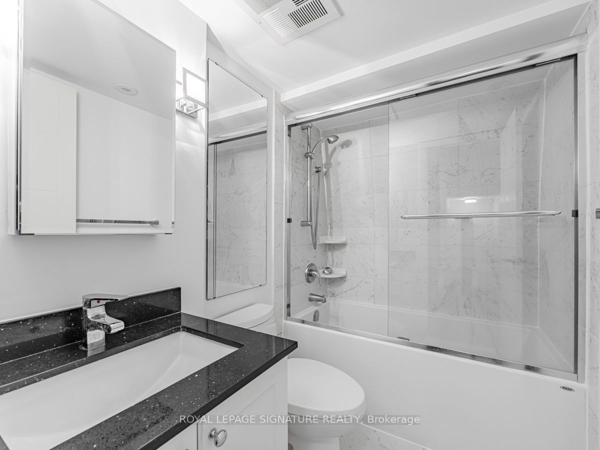 415 Jarvis St, unit 401 for sale