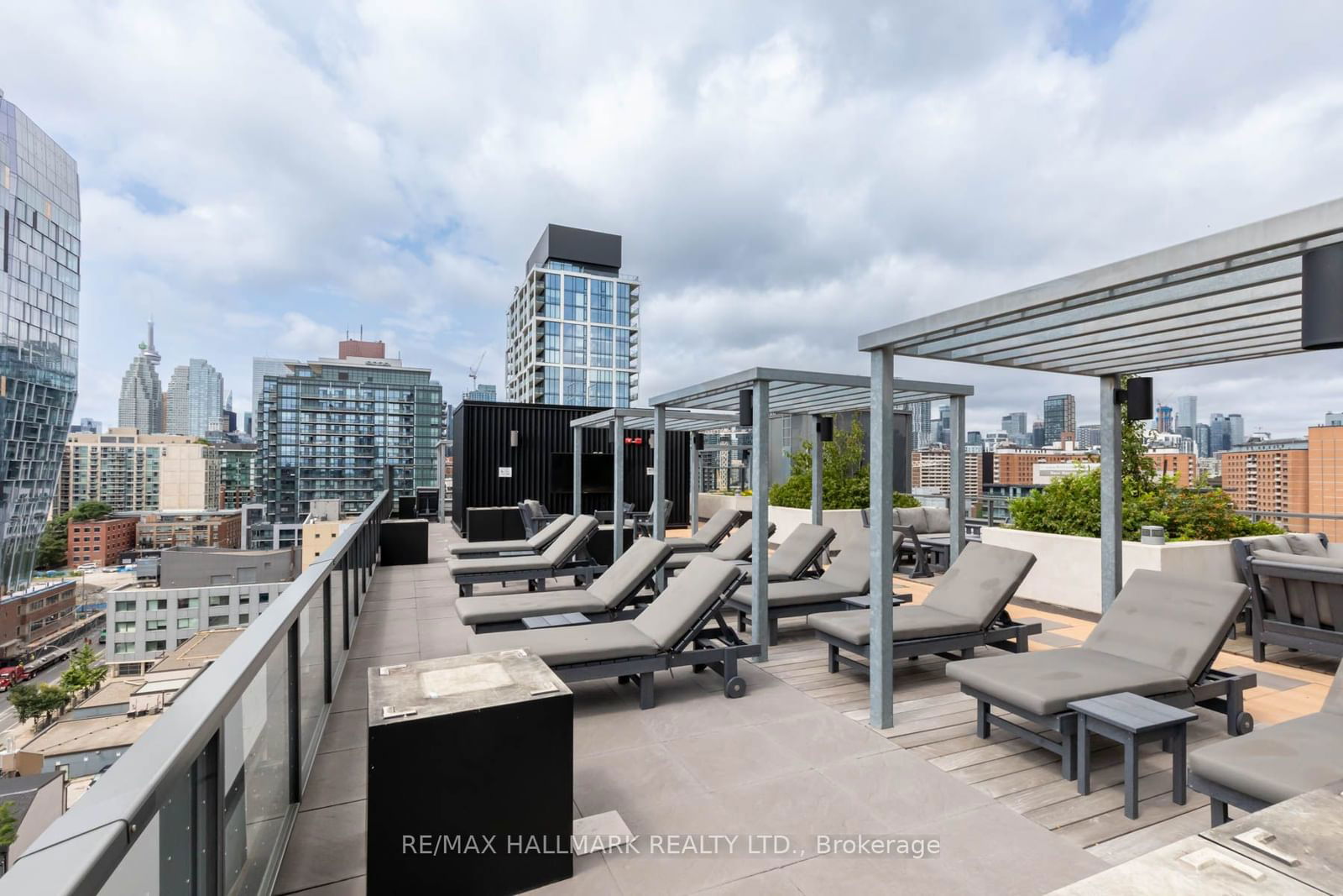 120 Parliament St, unit 1009 for sale