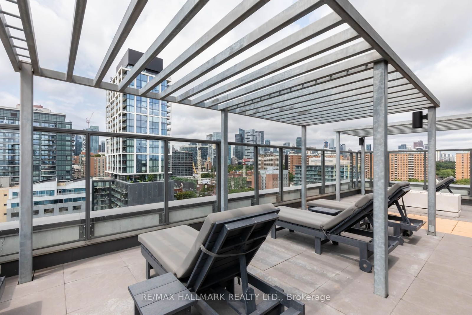 120 Parliament St, unit 1009 for sale