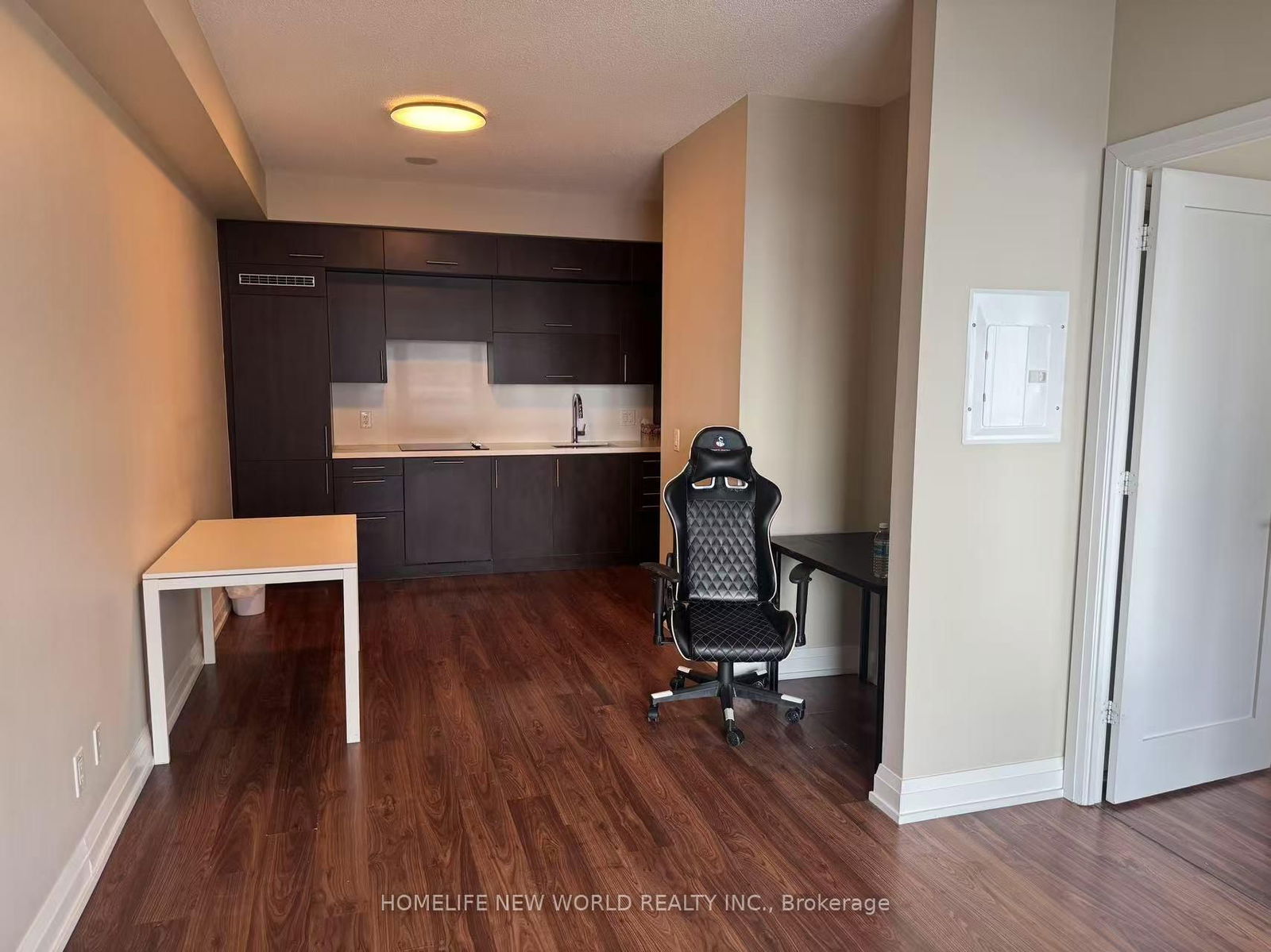 2 anndale Dr, unit 2106 for rent