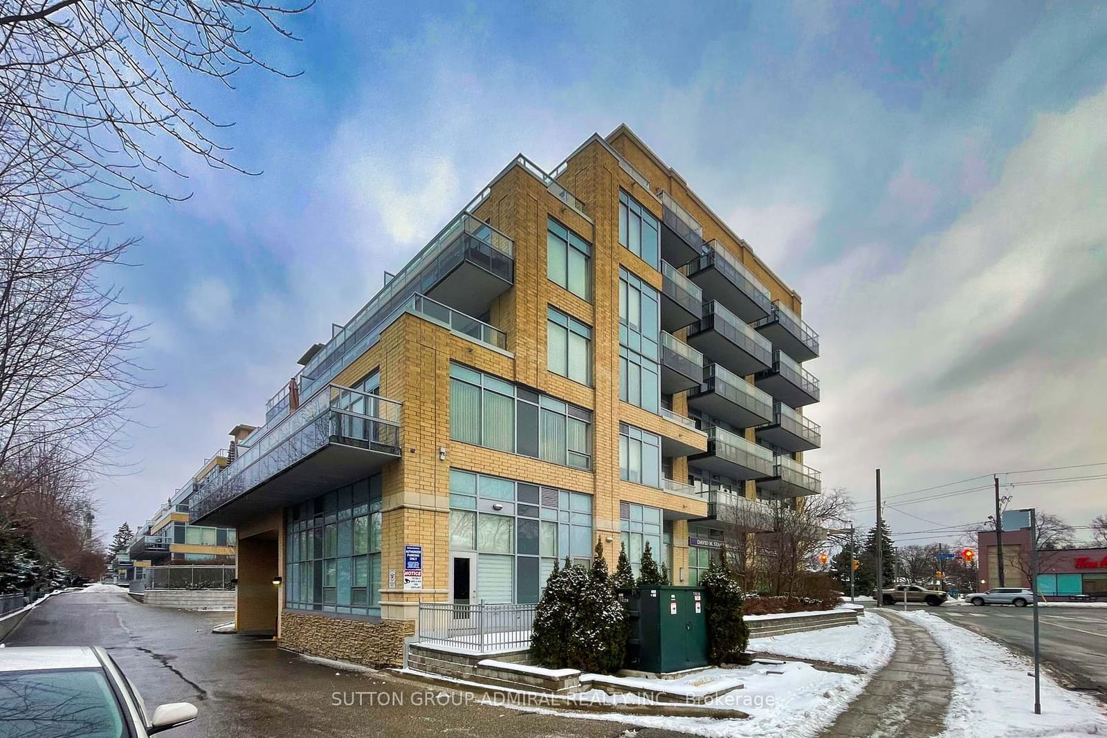 701 Sheppard Ave W, unit 403 for sale