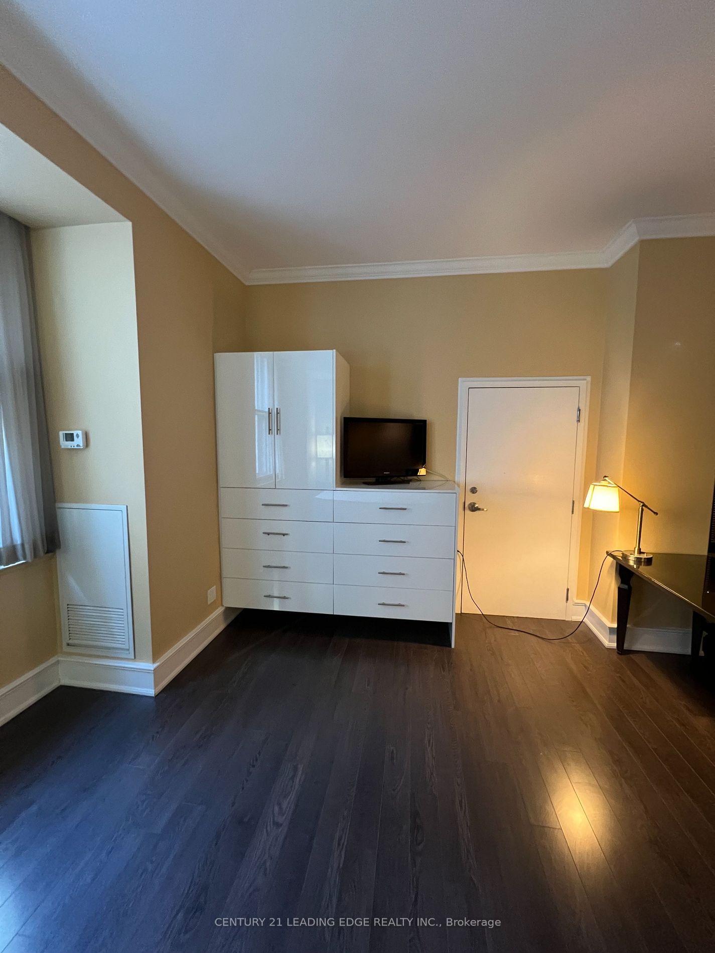 1 KING St W, unit 1013 for rent