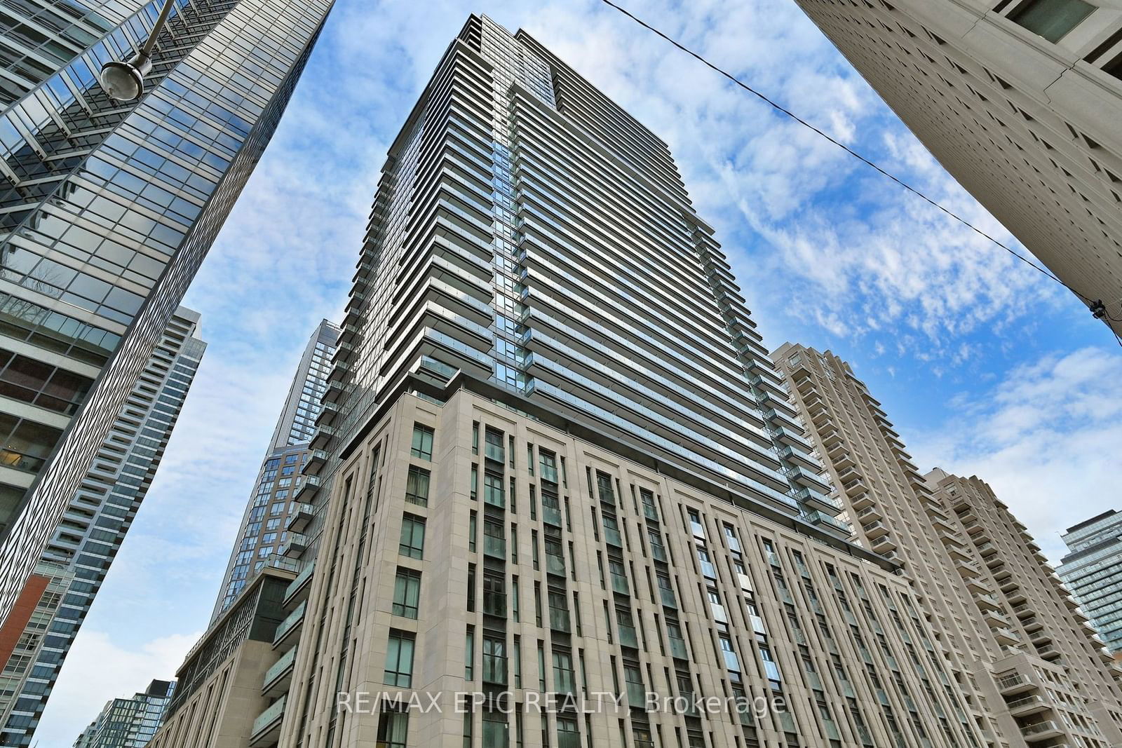 955 Bay St, unit 510 for sale