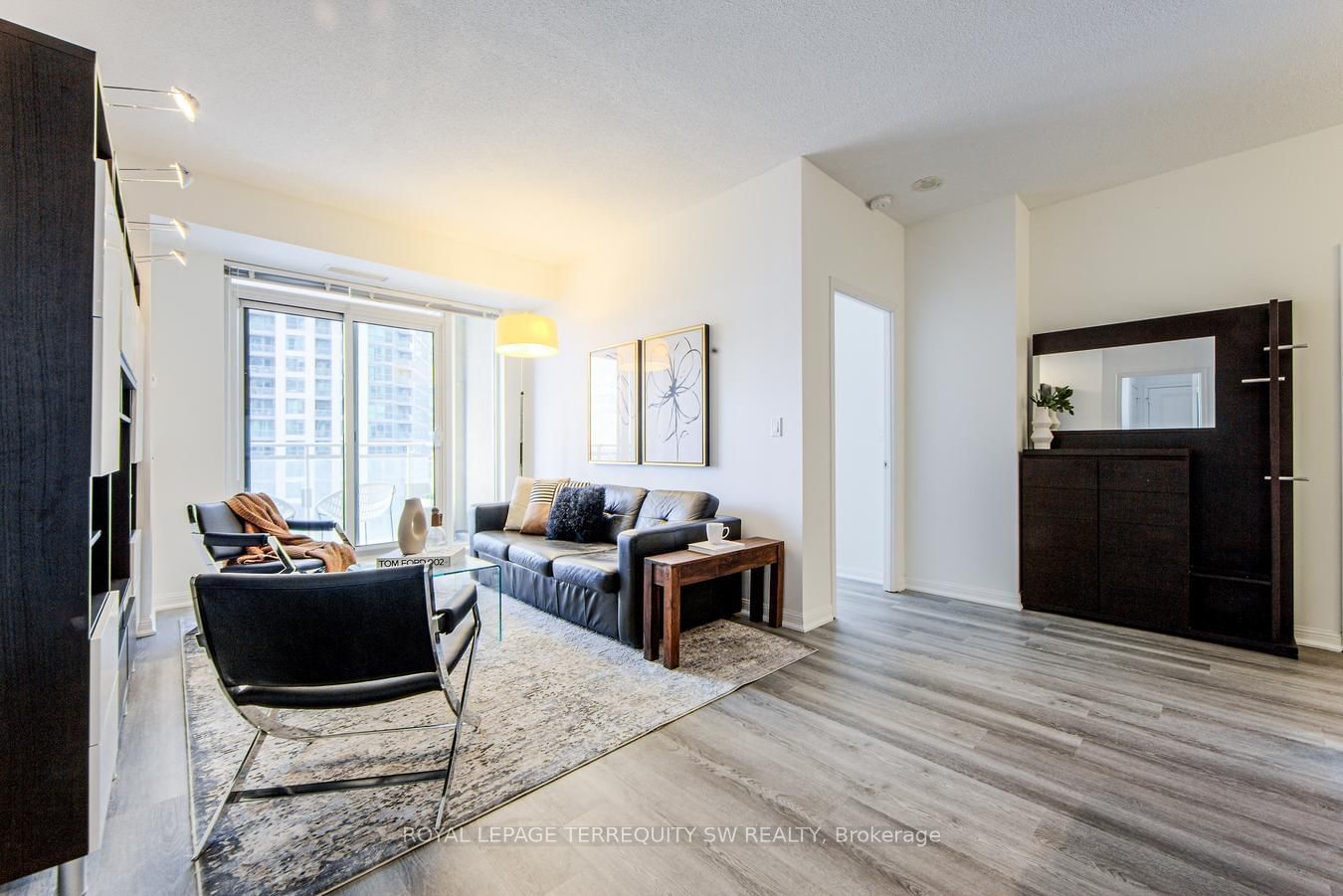 628 Fleet St, unit 1203 for sale