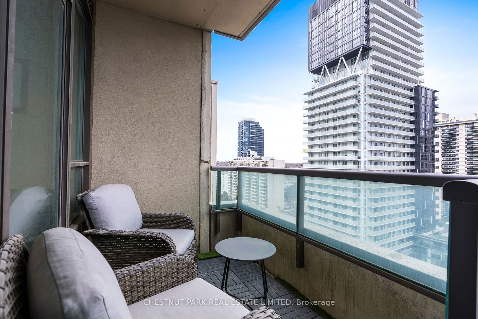 88 Broadway Ave, unit 1508 for sale