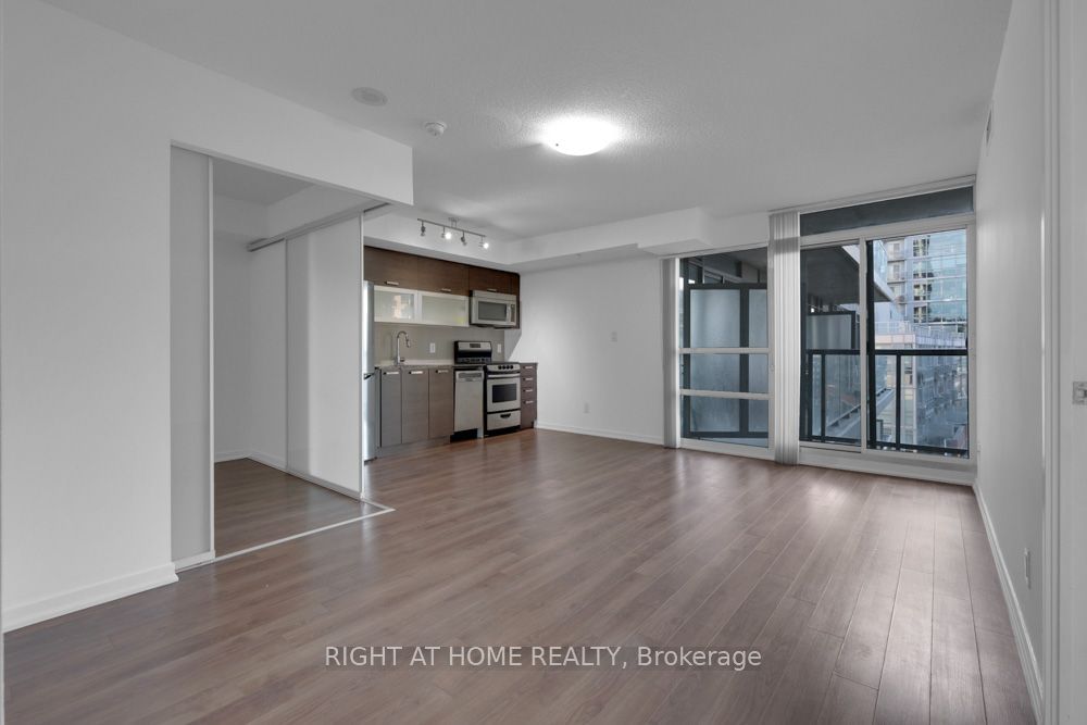 68 Abell St, unit 1001 for sale