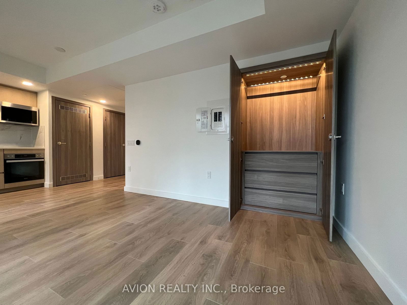 38 Widmer St, unit 512 for rent