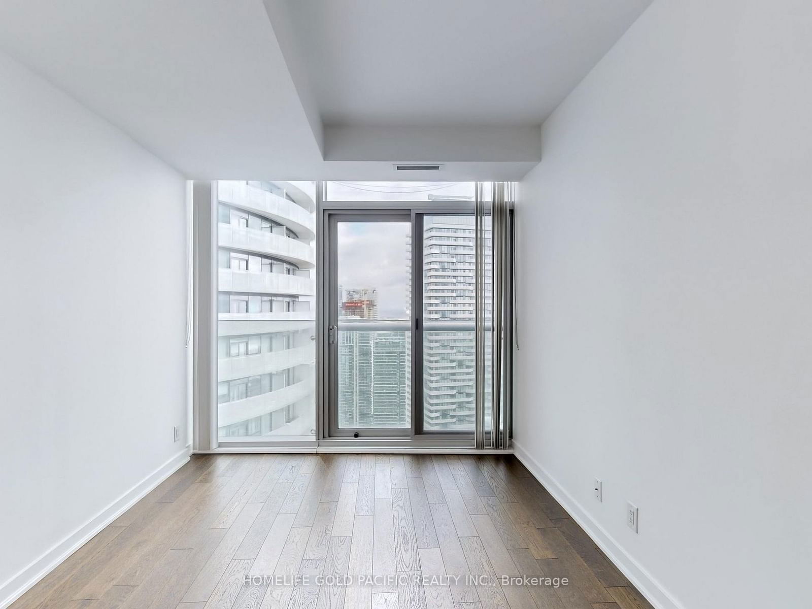 12 York St, unit 5710 for sale