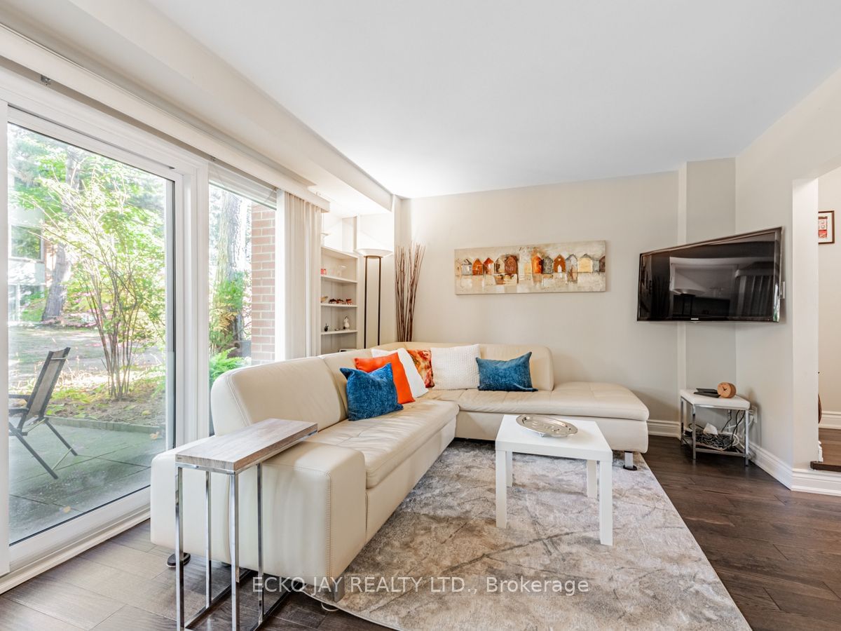 90 George Henry Blvd, unit 17 for sale