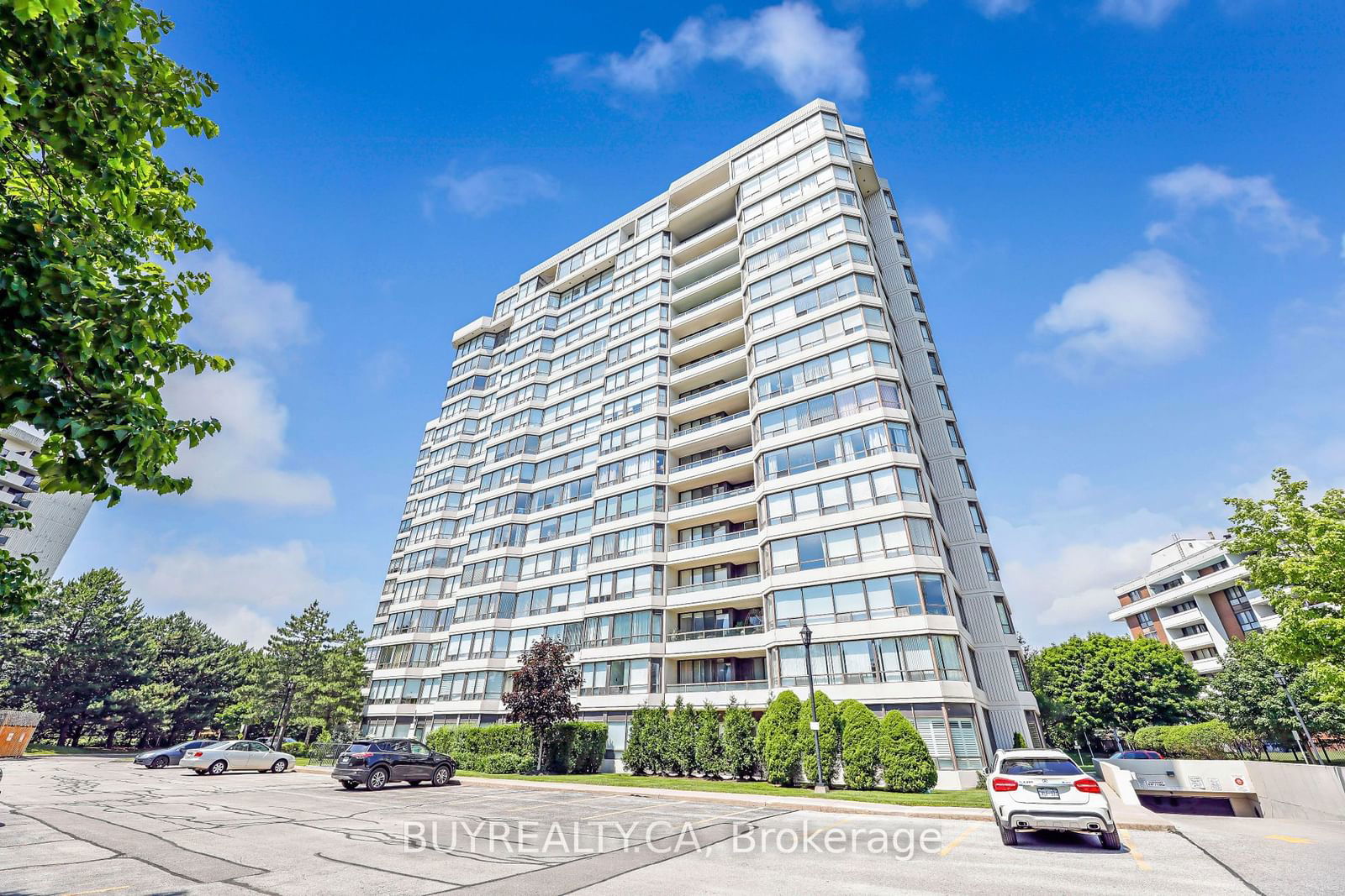 1131 Steeles Ave W, unit 410 for sale