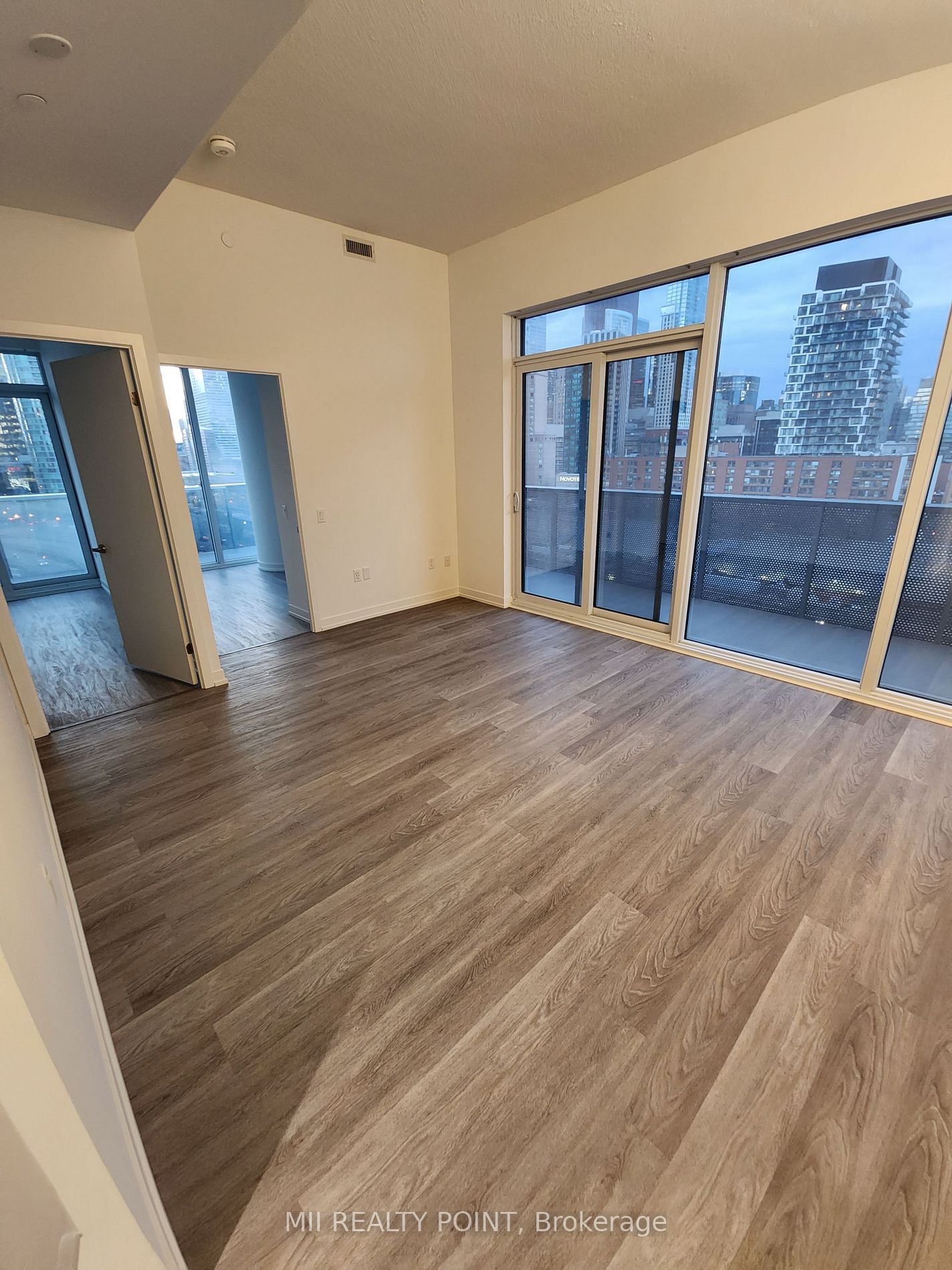 55 Cooper St, unit 1501 for rent