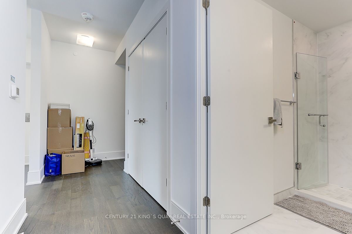 1 Gloucester St, unit 1115 for rent