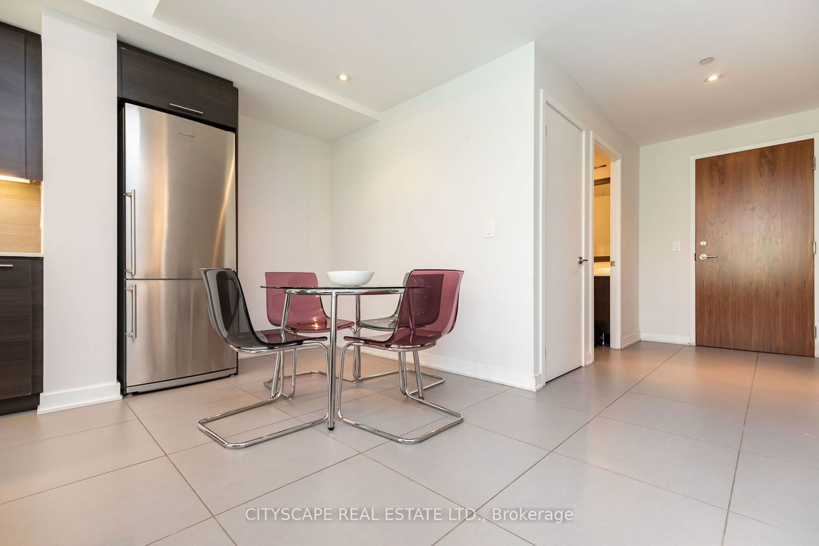 3 Market St, unit 201 for rent