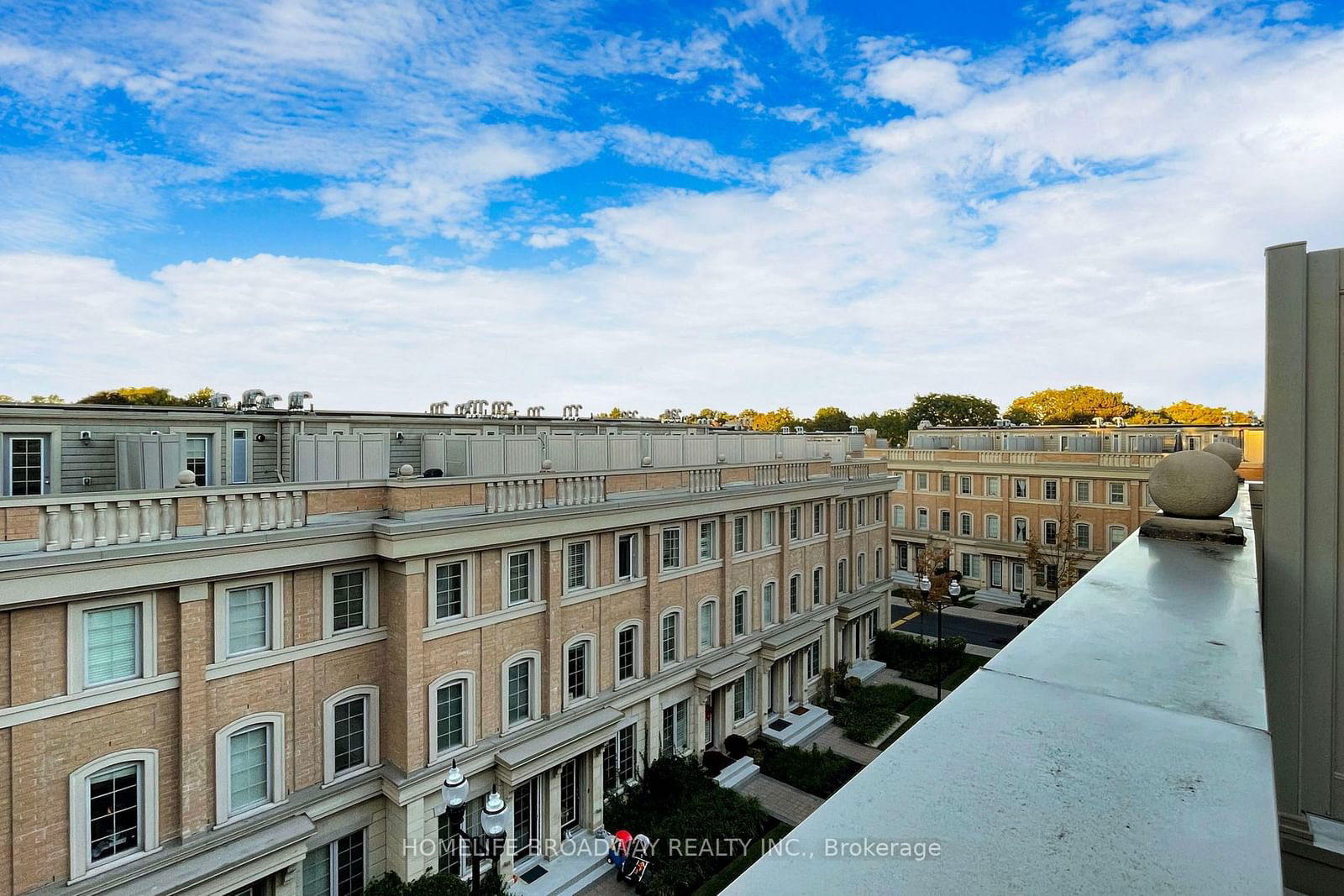 Canterbury Lawrence Park Townhomes, Midtown, Toronto