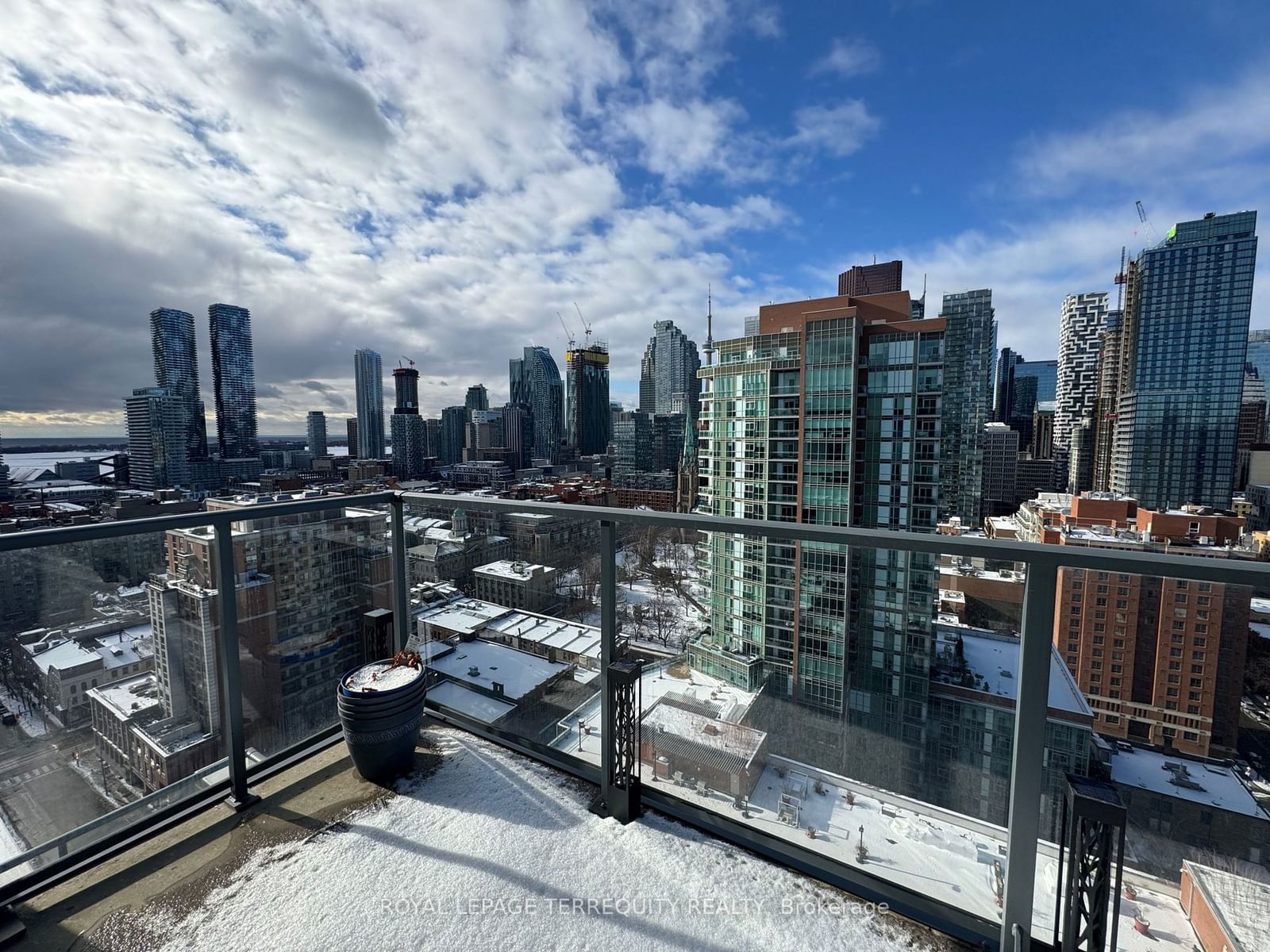 105 George St, unit Lph-09 for sale