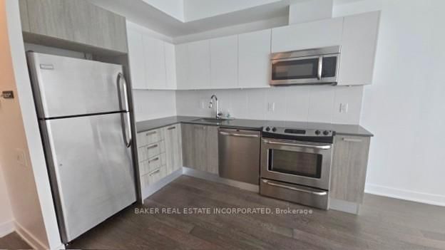 1815 Yonge St, unit 703 for rent