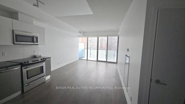 1815 Yonge St, unit 703 for rent