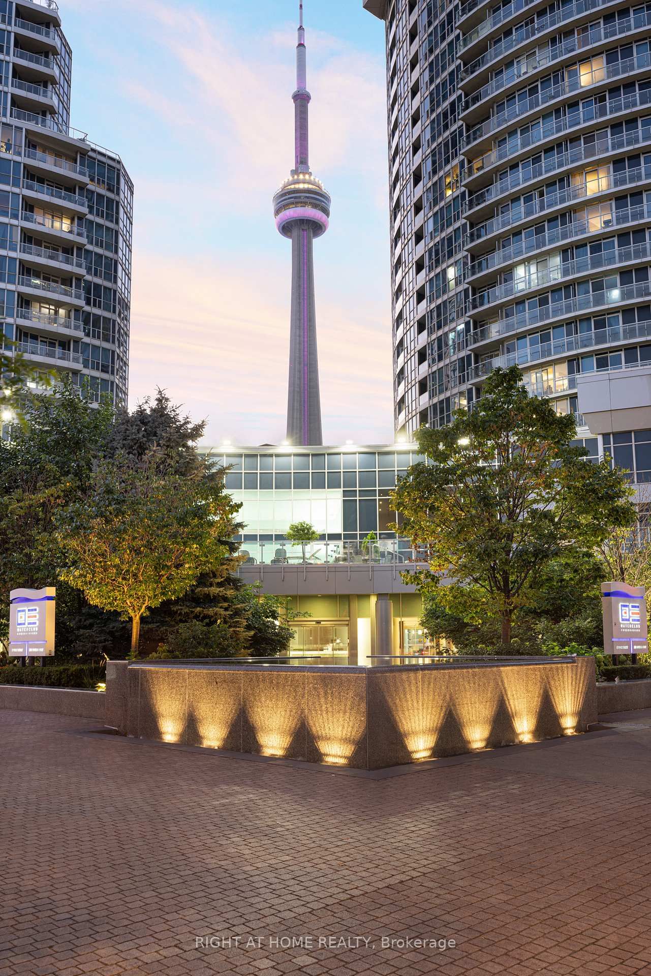 208 Queens Quay W, unit 2113 for sale