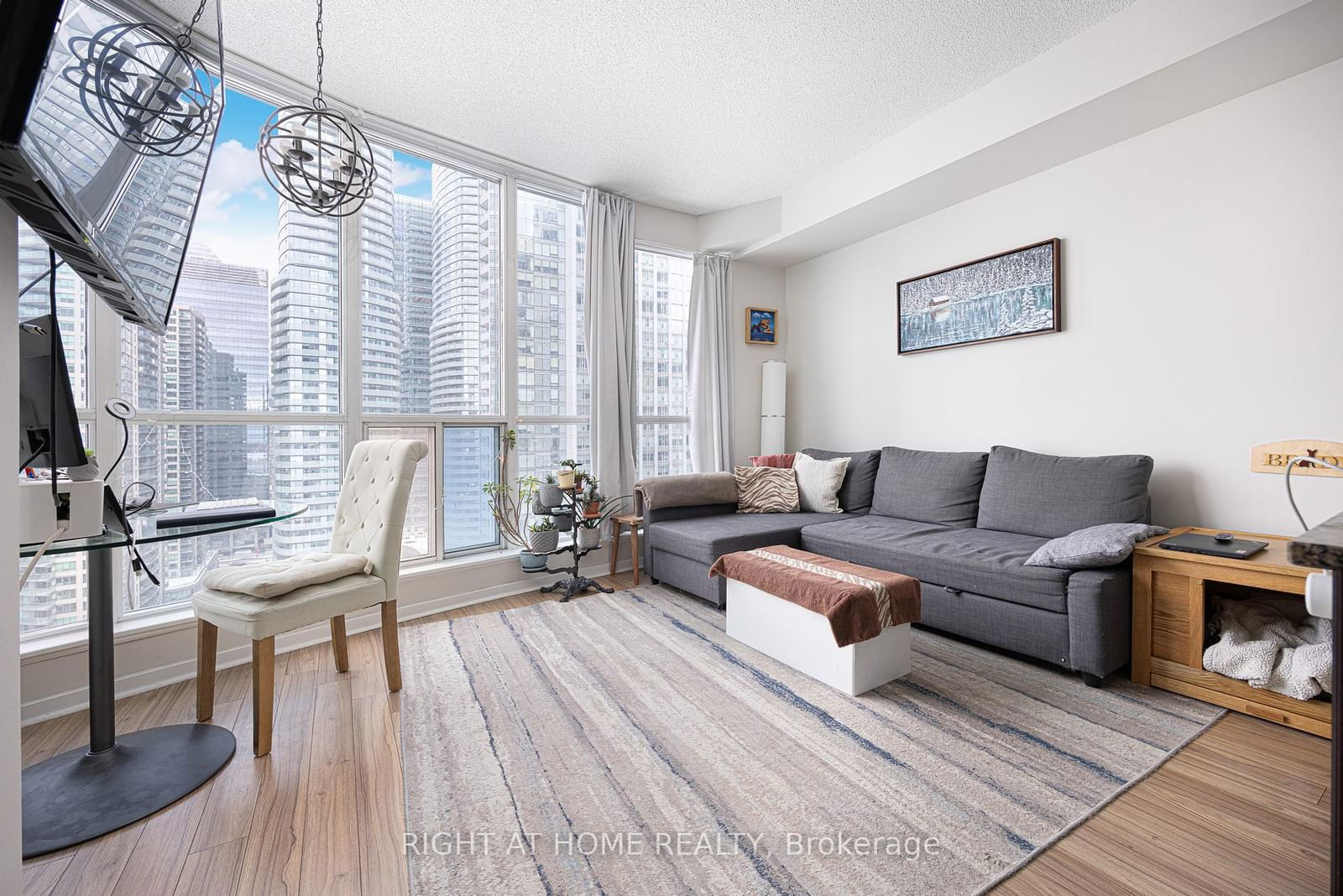 208 Queens Quay W, unit 2113 for sale