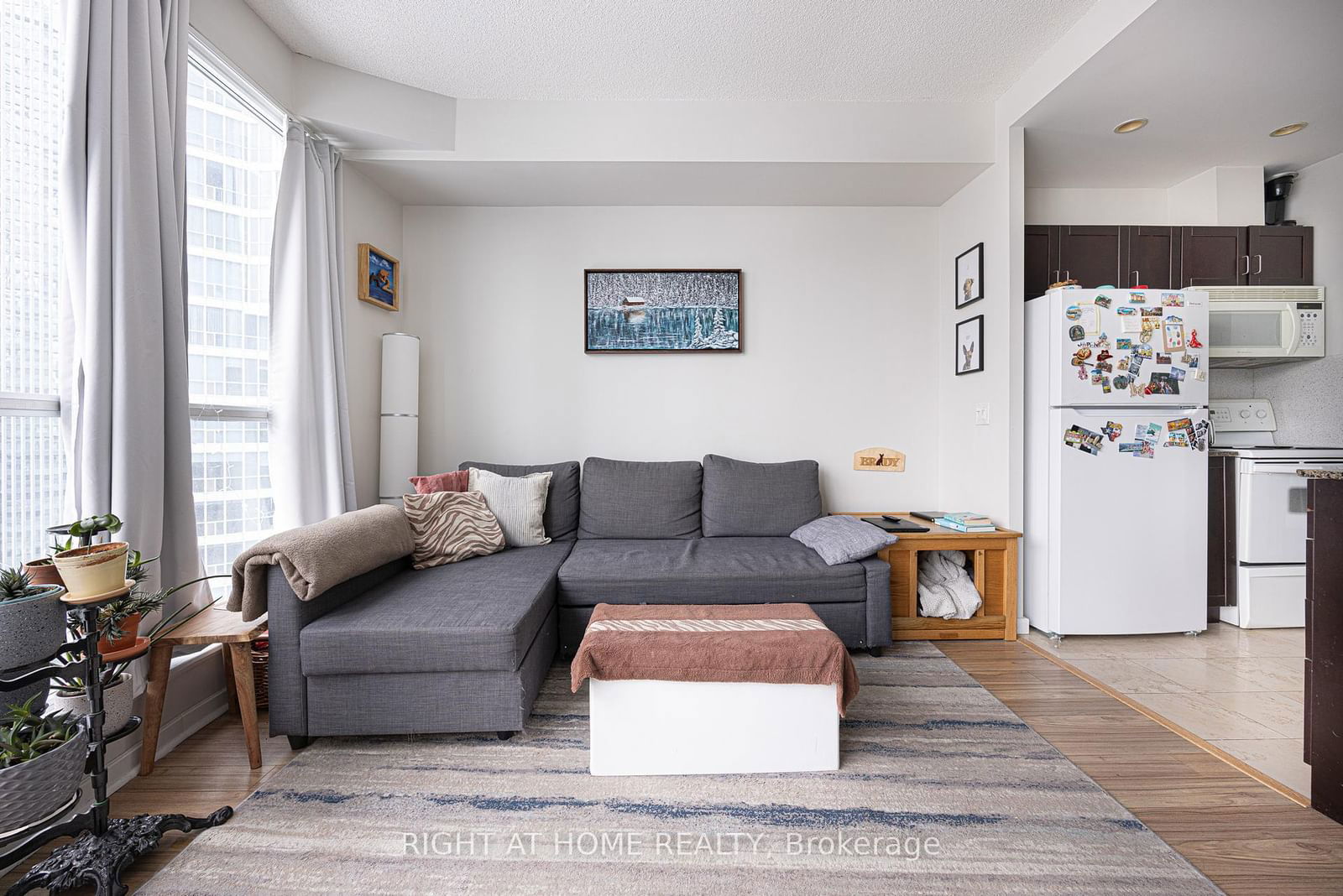 208 Queens Quay W, unit 2113 for sale